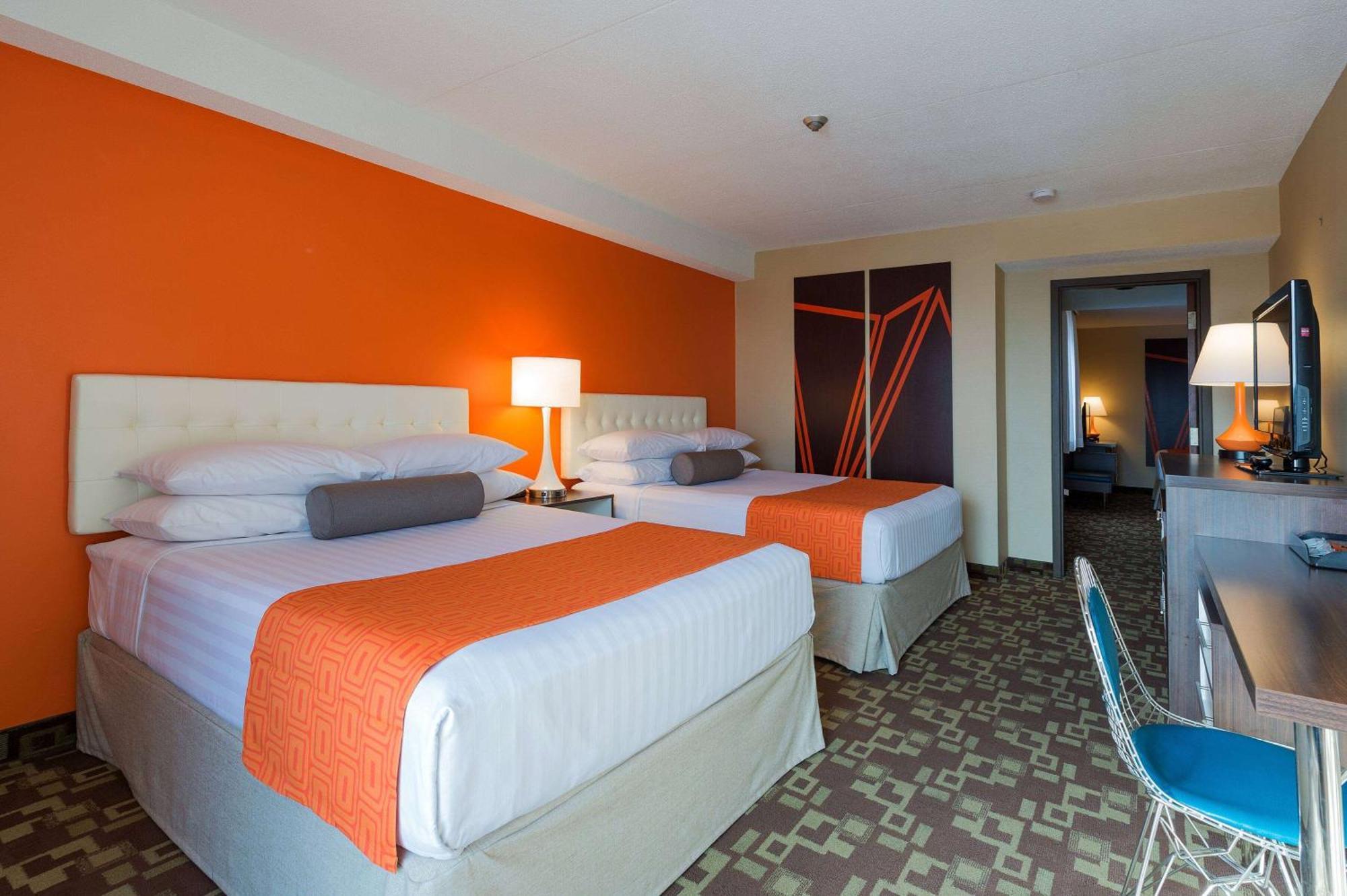 Howard Johnson Plaza By Wyndham By The Falls Niagara Falls Eksteriør billede