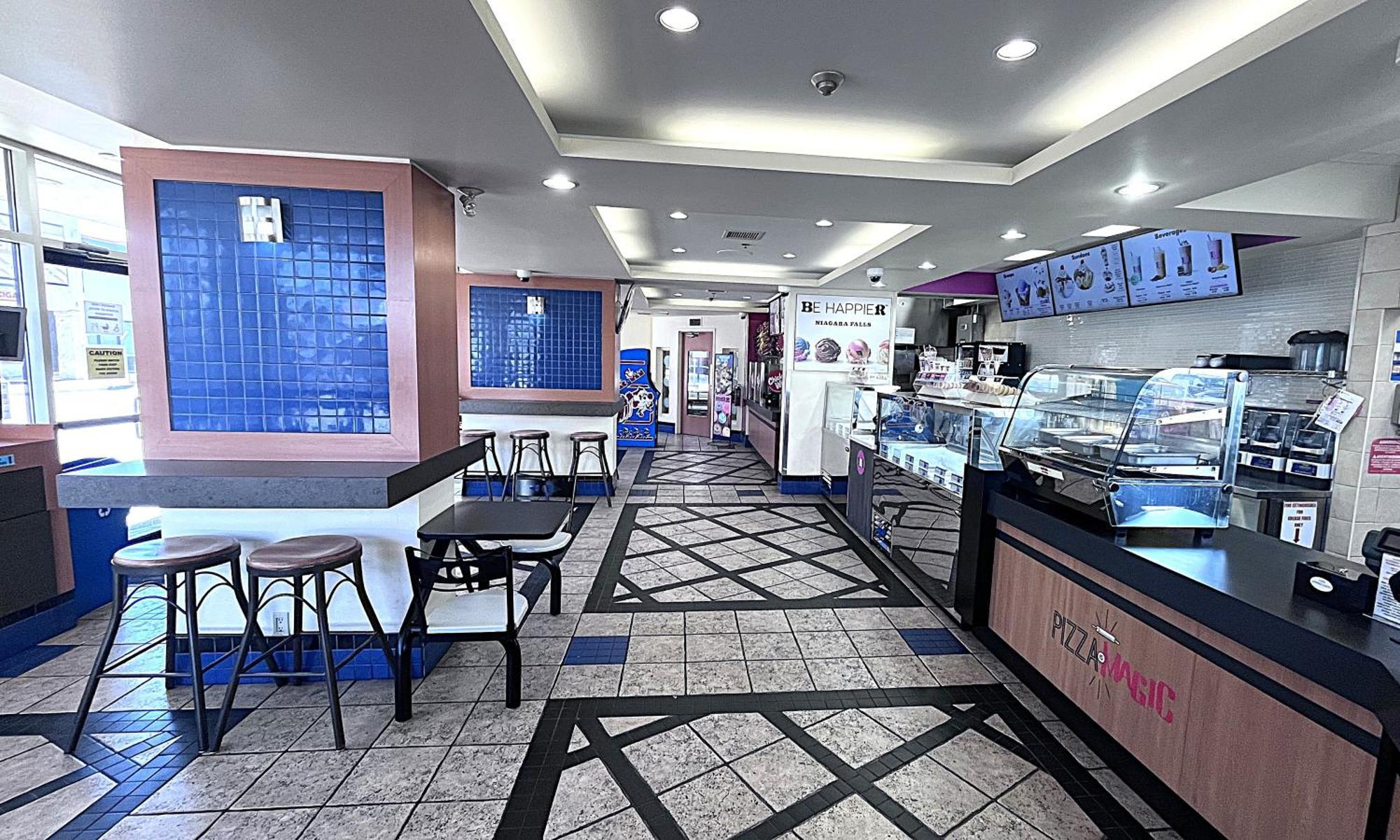 Howard Johnson Plaza By Wyndham By The Falls Niagara Falls Eksteriør billede