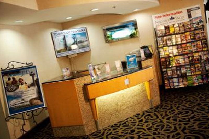 Howard Johnson Plaza By Wyndham By The Falls Niagara Falls Eksteriør billede